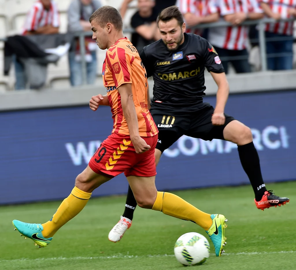 Poprzednio "Pasy" ostatni raz zwyciężyły w lidze 5 sierpnia. Wówczas na swoim stadionie okazały się lepsze od Wisły Kraków (2-1). 