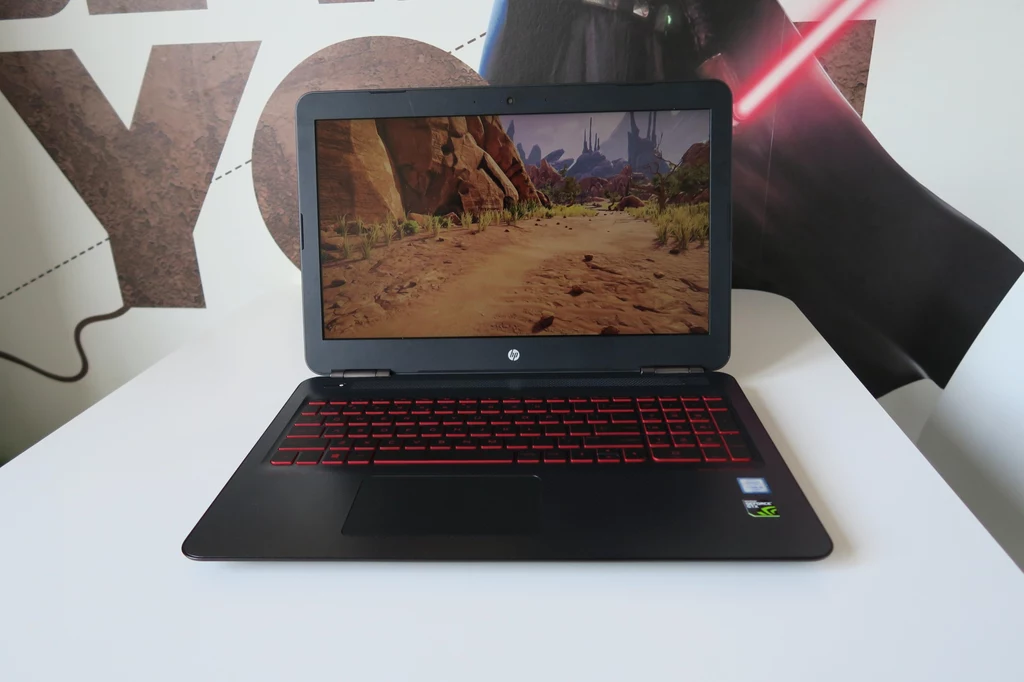 Laptop HP OMEN. Sugerowana cena testowanego modelu - około 4200 zł.