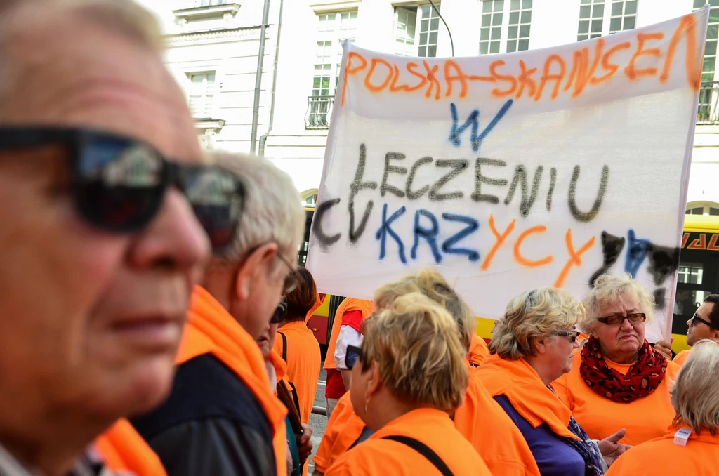 23.09.2015; Warszawa, Plac Zamkowy i ulica Miodowa/ Marsz mający zwrócić uwagę na problem braku skutecznej terapii osób z cukrzyca typu 1 23.09.2015; Warszawa, Plac Zamkowy i ulica Miodowa/ Marsz mający zwrócić uwagę na problem braku skutecznej terapii osób z cukrzyca typu 1