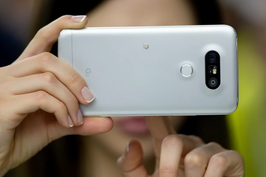 LG G5 obsługuje moduły i G6 również będzie miał tę funkcję LG G5 obsługuje moduły i G6 również będzie miał tę funkcję