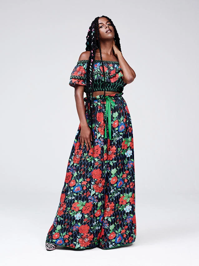 Kolekcja Kenzo x H&M będzie dostępna w ponad 250 sklepach H&M na świecie, a także online od 3 listopada 2016. Kolekcja Kenzo x H&M będzie dostępna w ponad 250 sklepach H&M na świecie, a także online od 3 listopada 2016.