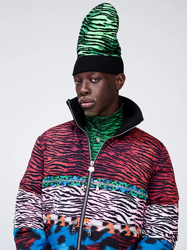 Kolekcja Kenzo x H&M będzie dostępna w ponad 250 sklepach H&M na świecie, a także online od 3 listopada 2016. Kolekcja Kenzo x H&M będzie dostępna w ponad 250 sklepach H&M na świecie, a także online od 3 listopada 2016.