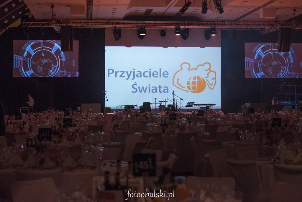 Stowarzyszenie „Przyjaciele Świata” jest organizacją non-profit, która działa w Łodzi od sześciu lat. Jego działalność koncentruje się na pomocy najmłodszym, a wśród placówek objętych wsparciem znajdują się szpitale, domy dziecka i świetlice środowiskowe. Stowarzyszenie „Przyjaciele Świata” jest organizacją non-profit, która działa w Łodzi od sześciu lat. Jego działalność koncentruje się na pomocy najmłodszym, a wśród placówek objętych wsparciem znajdują się szpitale, domy dziecka i świetlice środowiskowe.