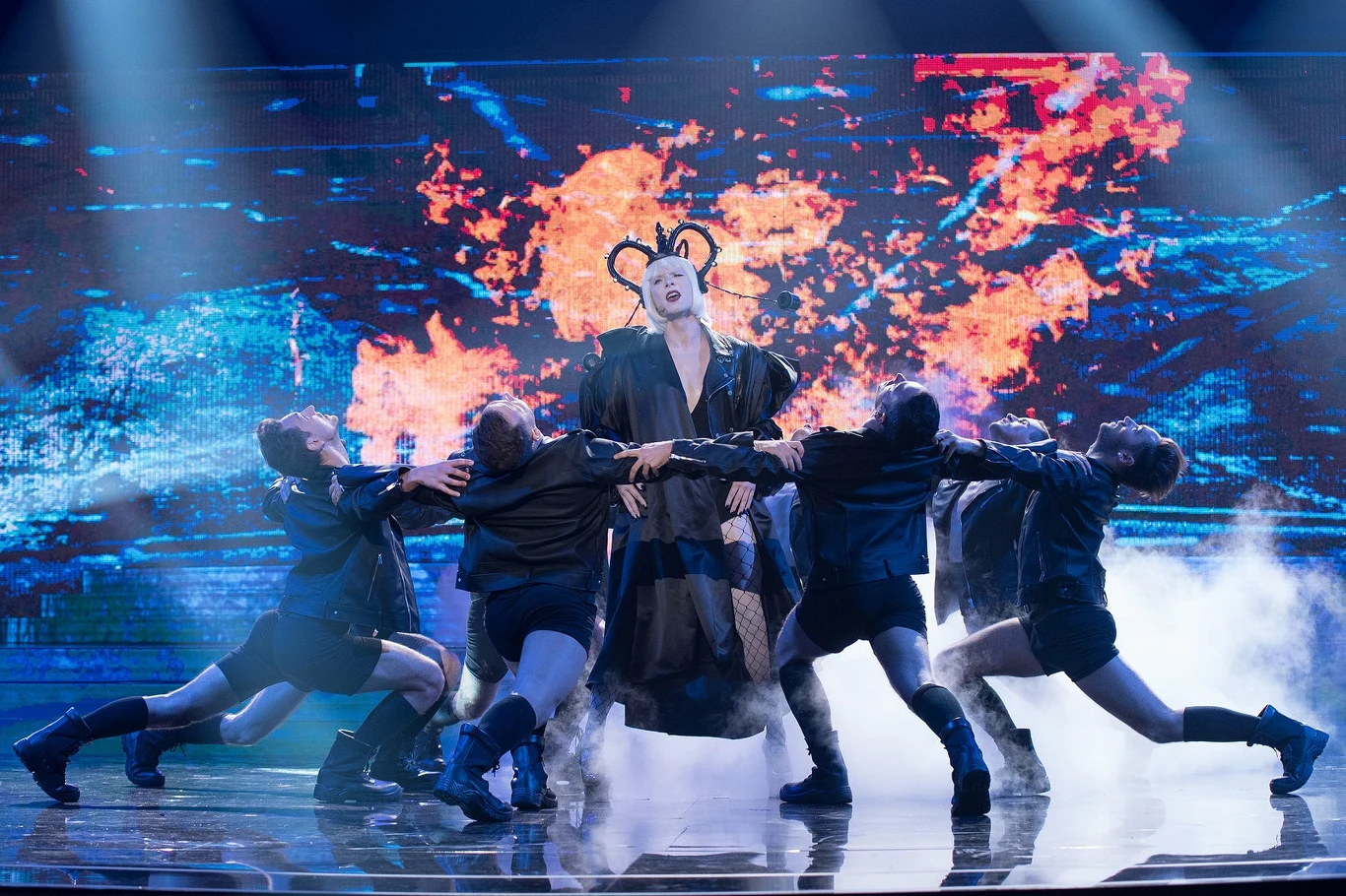 Mateusz Banasiuk jako Lady Gaga w programie "TTBZ"