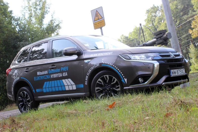 Mitsubishi Outlander PHEV 