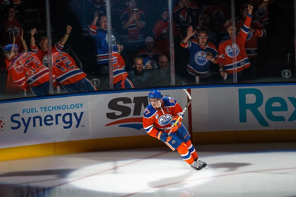 Connor McDavid, hokeista Edmonton Oilers Connor McDavid, hokeista Edmonton Oilers