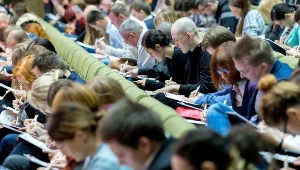 Największa i najtrudniejsza w Polsce klasówka z ortografii - Ogólnopolski Konkurs Ortograficzny - Dyktando 2016 