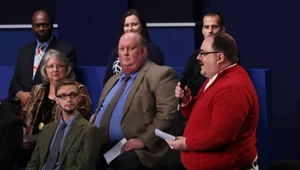 Ken Bone zadaje pytanie w trakcie drugiej debaty prezydenckiej