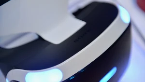 Czy takie sprzęty, jak gogle VR Sony pozwolą przetrwać tej technologii dłużej?