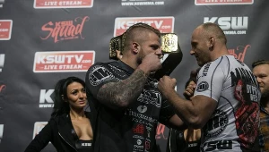 Karol Bedorf (z lewej) od prawie pięciu lat jest niepokonany