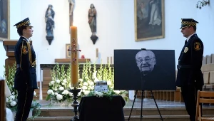 Urna z prochami Andrzeja Wajdy