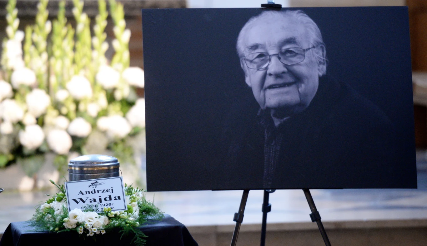 Andrzej Wajda (1926-2016) Andrzej Wajda (1926-2016)