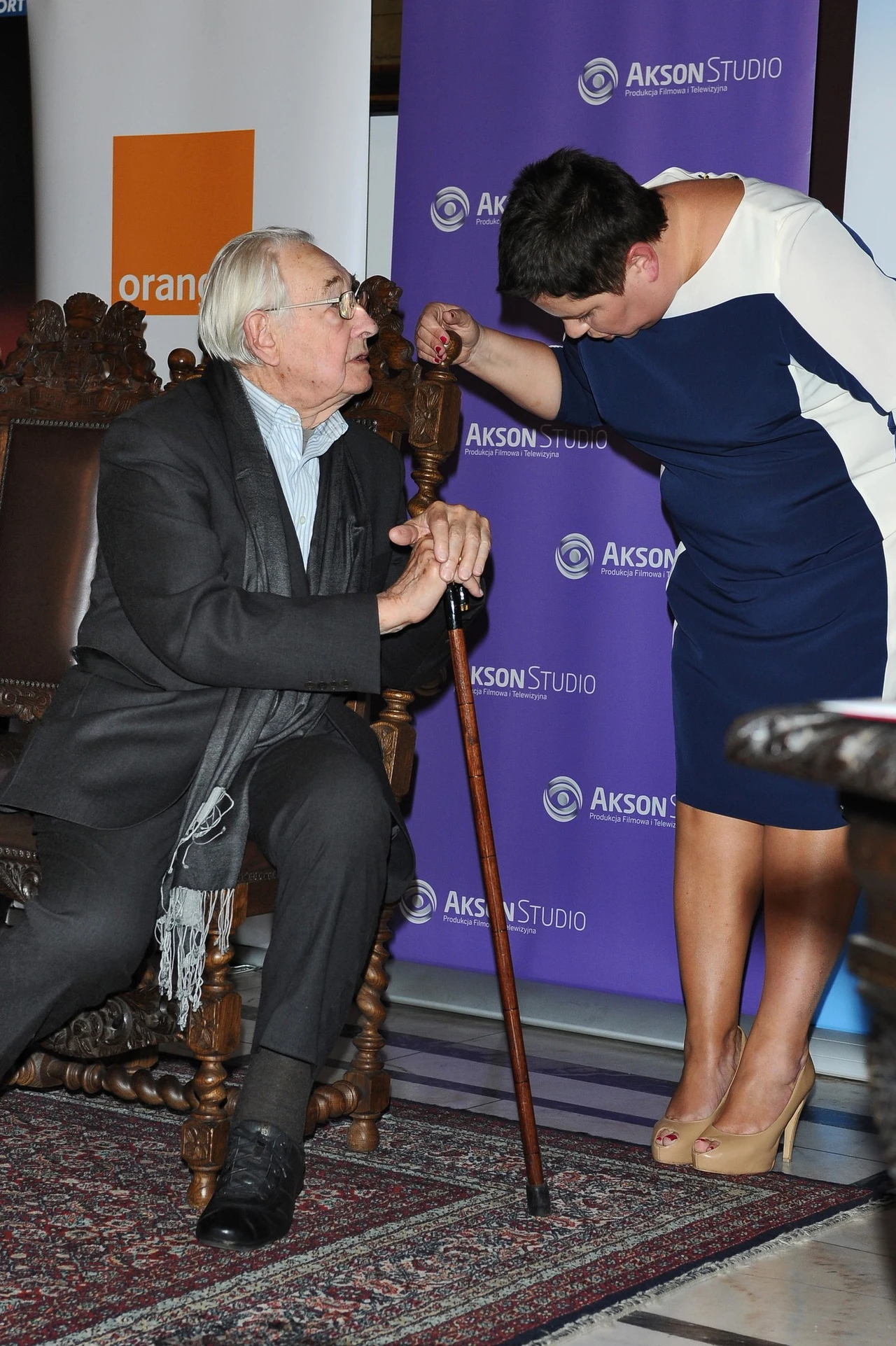 Dorota Wellman i Andrzej Wajda na premierze "Wałęsy"