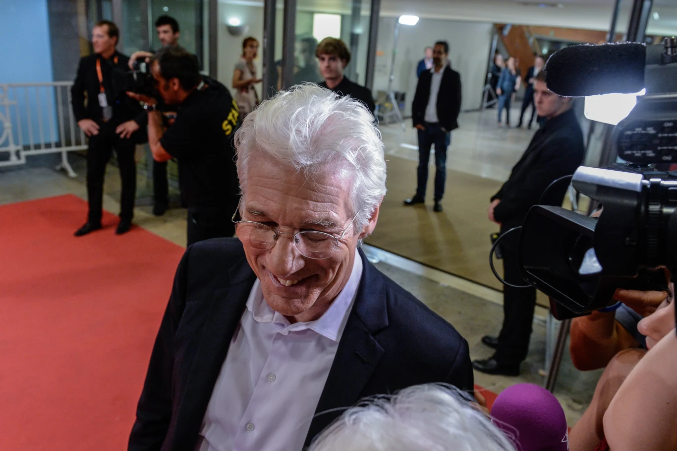 Richard Gere w końcu dostał rozwód! Richard Gere w końcu dostał rozwód!