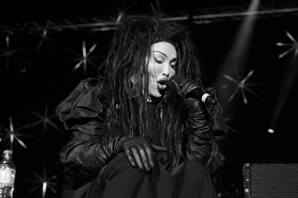 Pete Burns popularność zdobył z grupą Dead or Alive