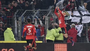 Kamil Grosciki (z prawej) w meczu z Nantes