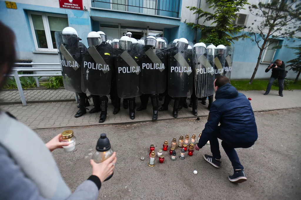 Sprawa śmierci Igora S. na komisariacie nadal nie jest wyjaśniona Sprawa śmierci Igora S. na komisariacie nadal nie jest wyjaśniona