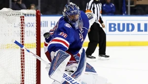 Henrik Lundqvist z New York Rangers