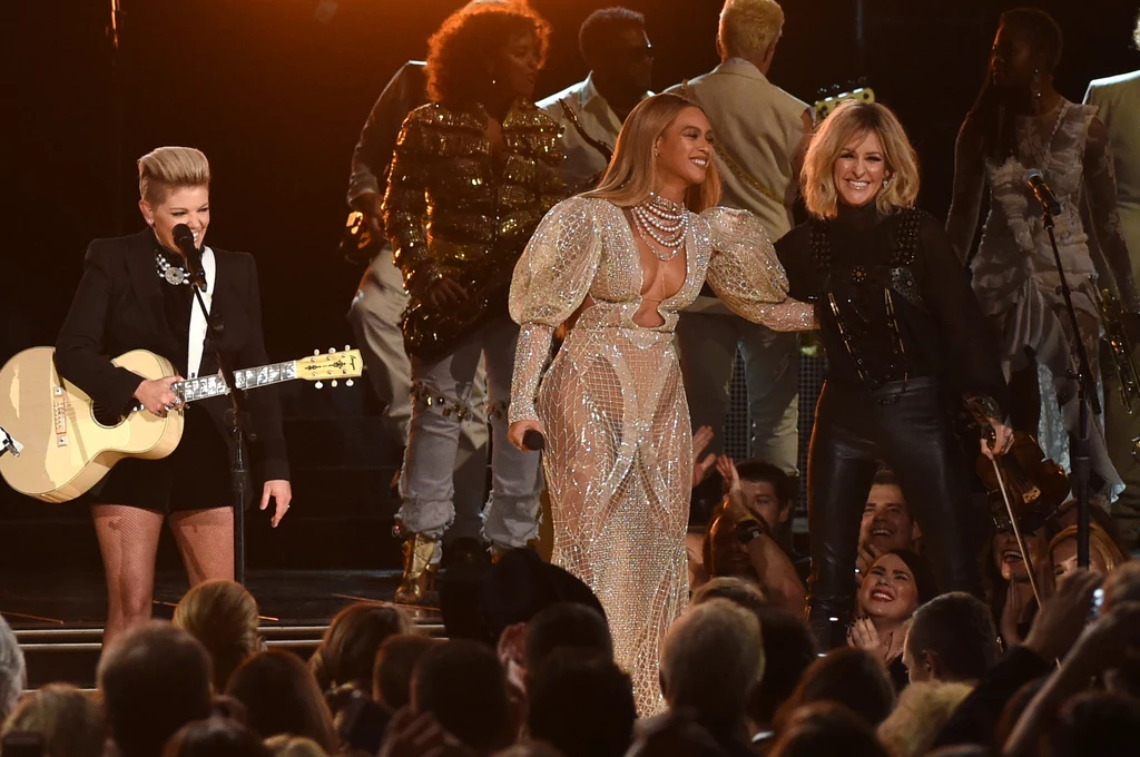 Beyonce podczas CMA 2016