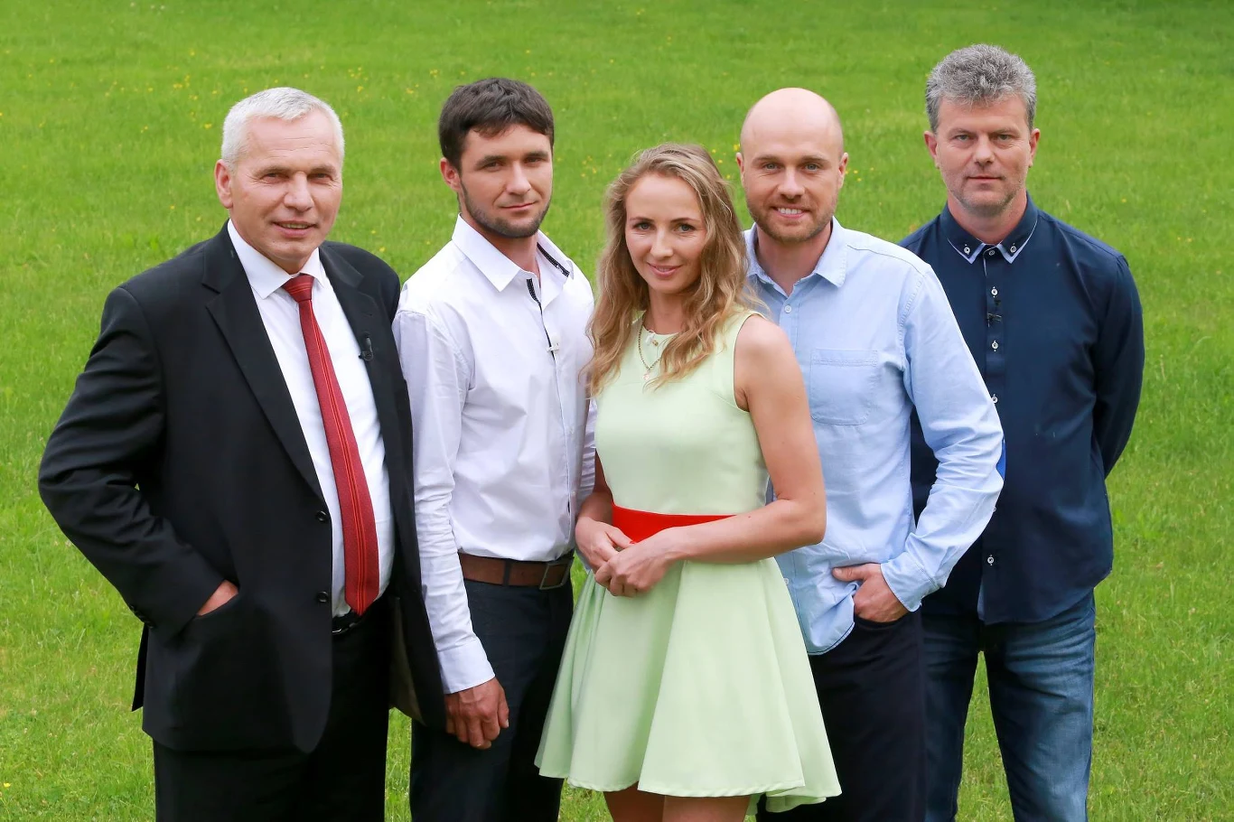 Zbigniew, Szymon, Monika, Łukasz i Marek z trzeciej edycji "Rolnik szuka żony" Zbigniew, Szymon, Monika, Łukasz i Marek z trzeciej edycji "Rolnik szuka żony"