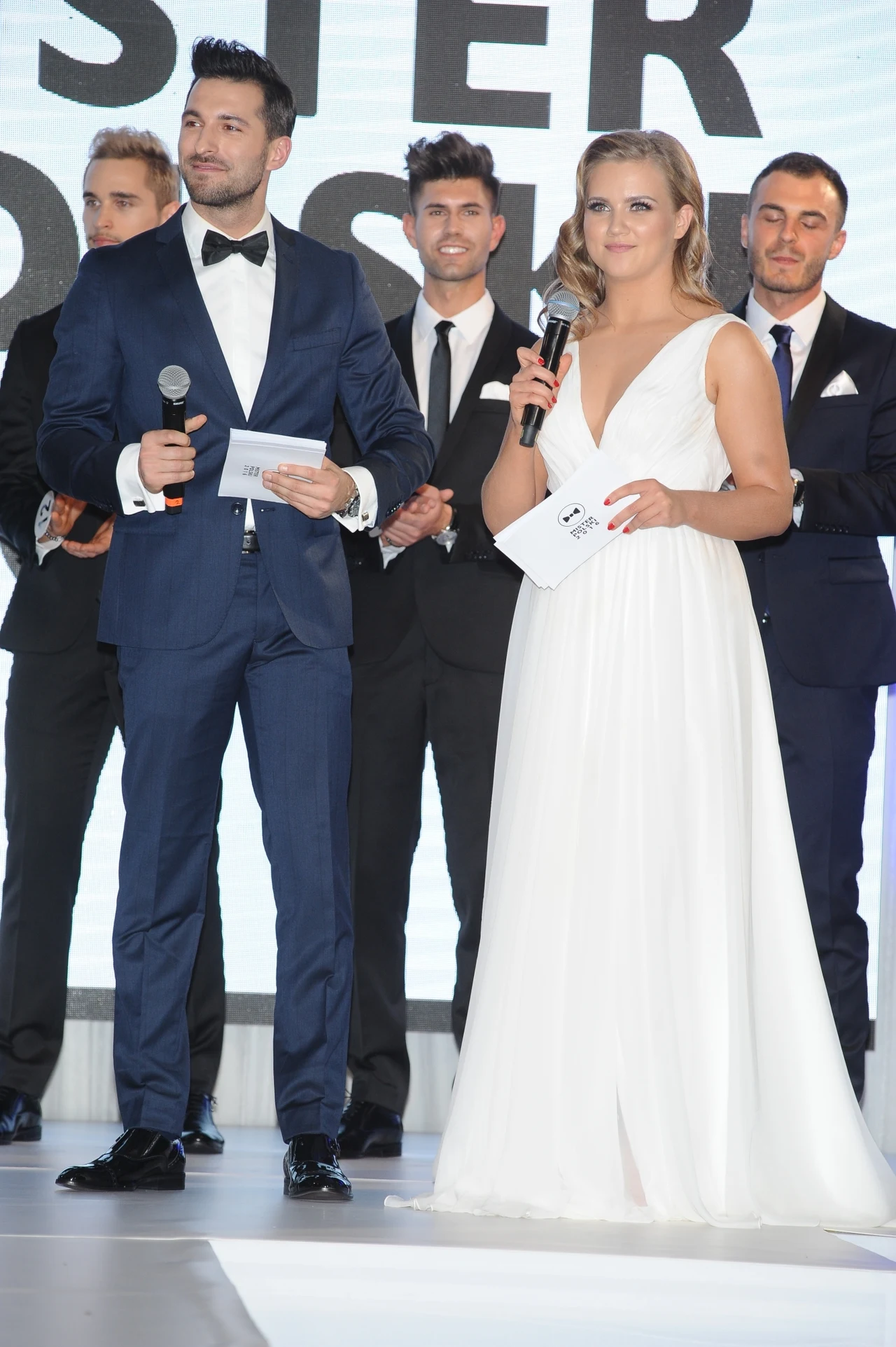 Prowadzący galę Rafał Maślak i Agnieszka Kaczorowska