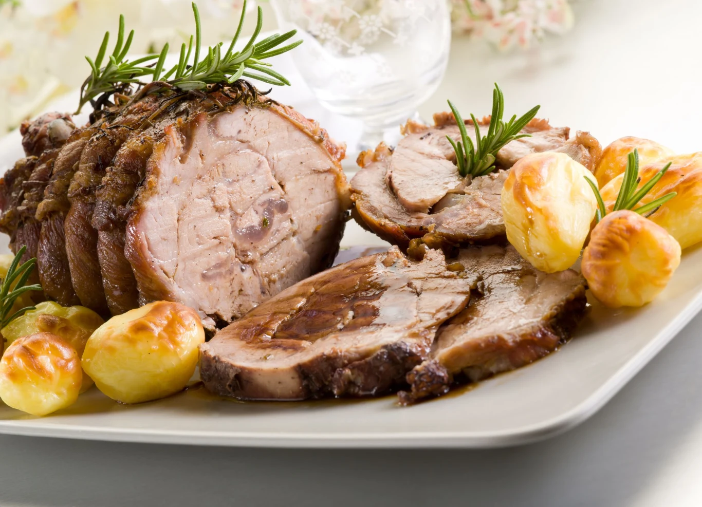 Cielęcina to delikatne i smaczne mięso