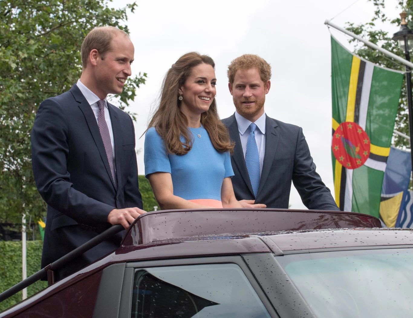 Książę Harry z bratem i bratową Książę Harry z bratem i bratową