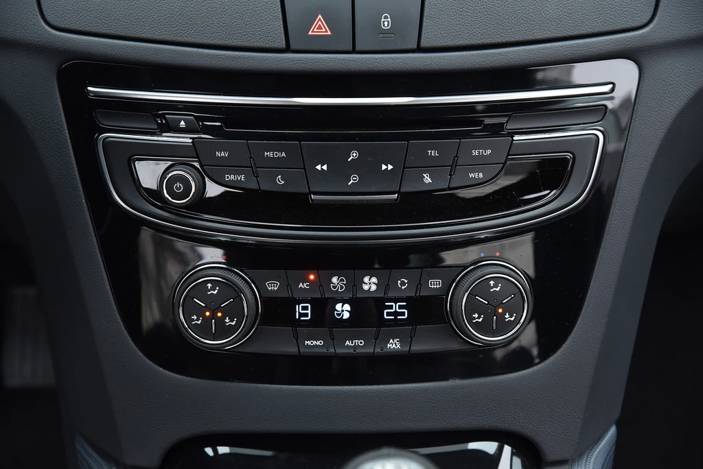 Peugeot 508 1.6 e-THP Active 