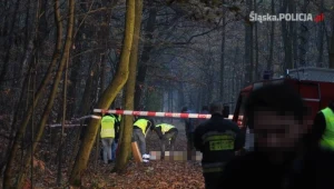 Policjanci do późnego wieczora pracowali na miejscu tragedii