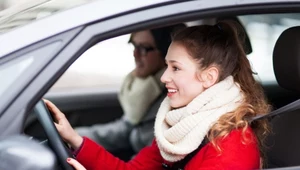 9 rzeczy, które każda kobieta-kierowca powinna wiedzieć o własnym aucie