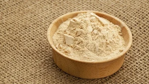 Sproszkowany korzeń macy 