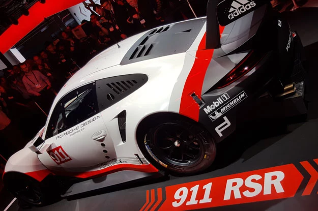 911 RSR pokazano właśnie na Los Angeles Moto Show.