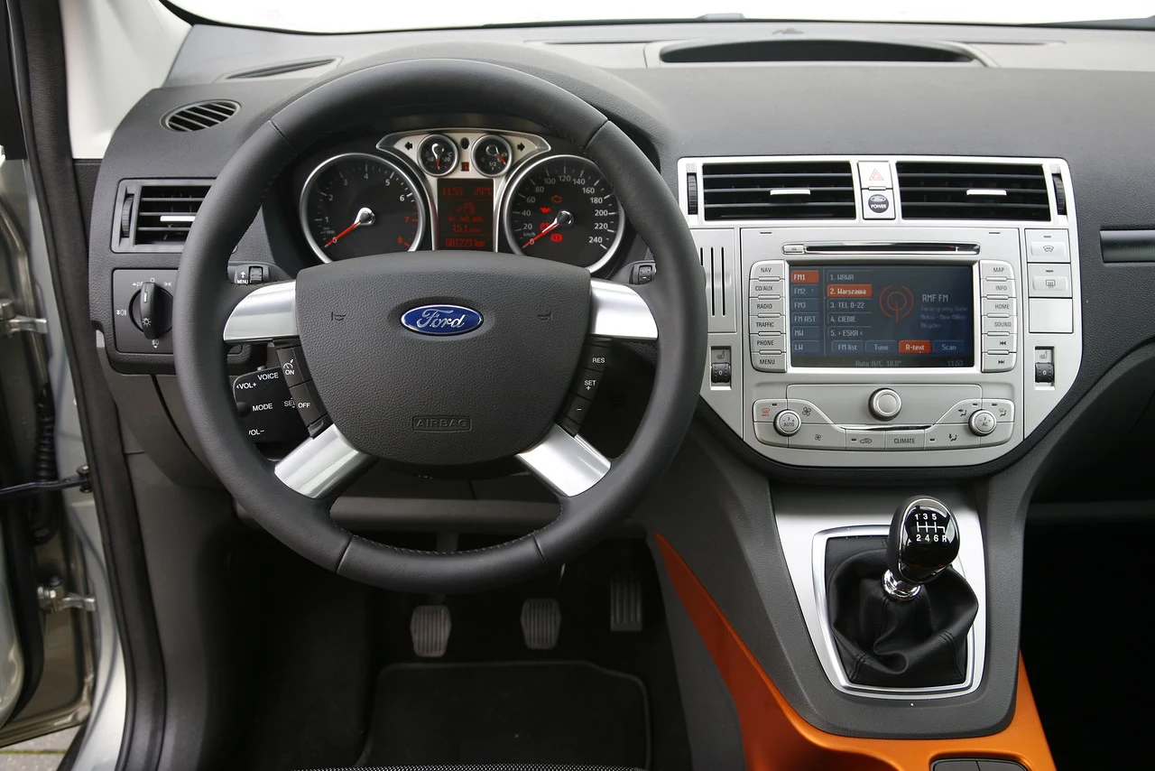 Ford Kuga I (2008-2012) Ford Kuga I (2008-2012)