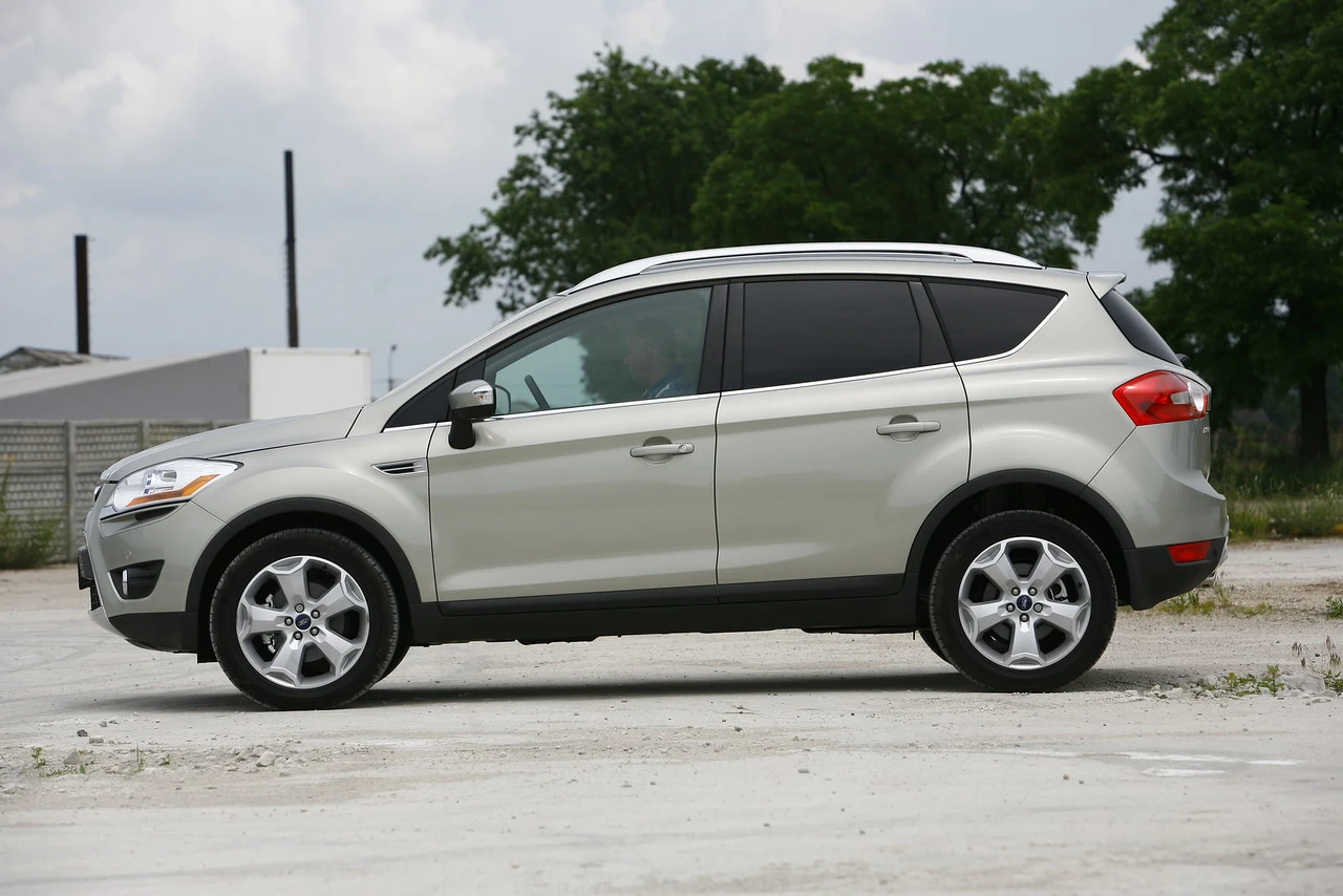 Ford Kuga I (2008-2012) Ford Kuga I (2008-2012)