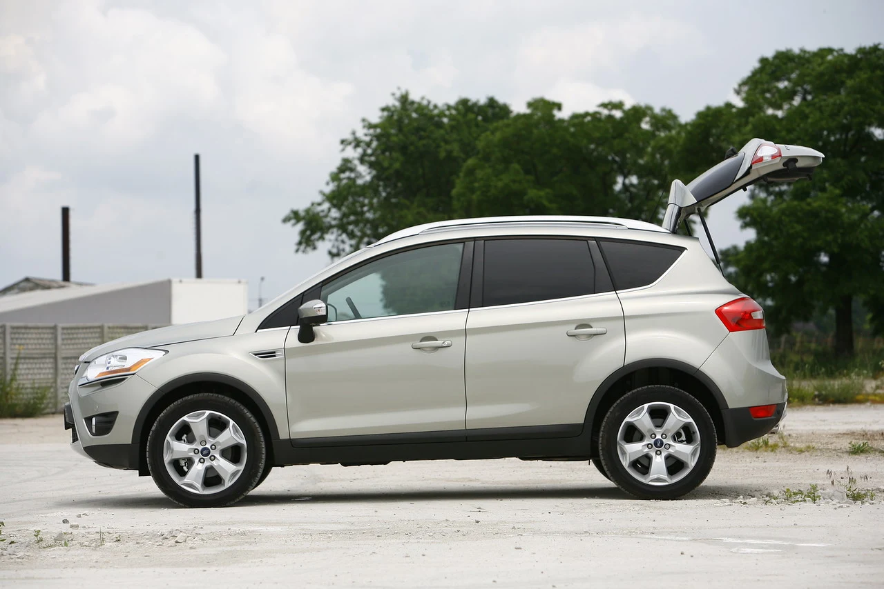 Ford Kuga I (2008-2012) Ford Kuga I (2008-2012)