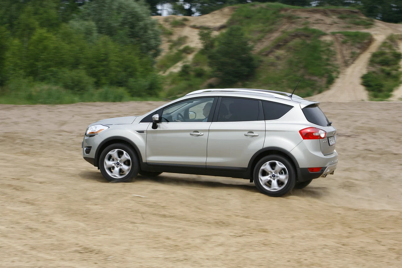 Ford Kuga I (2008-2012) Ford Kuga I (2008-2012)
