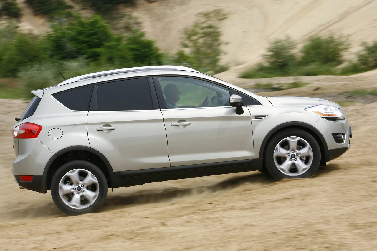 Ford Kuga I (2008-2012) Ford Kuga I (2008-2012)