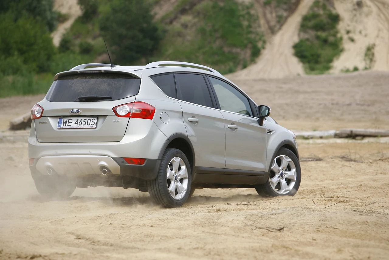 Ford Kuga I (2008-2012) Ford Kuga I (2008-2012)