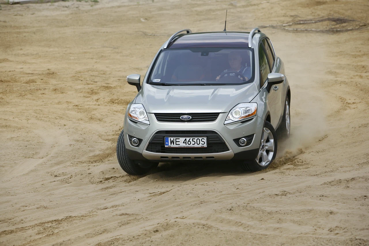 Ford Kuga I (2008-2012) Ford Kuga I (2008-2012)