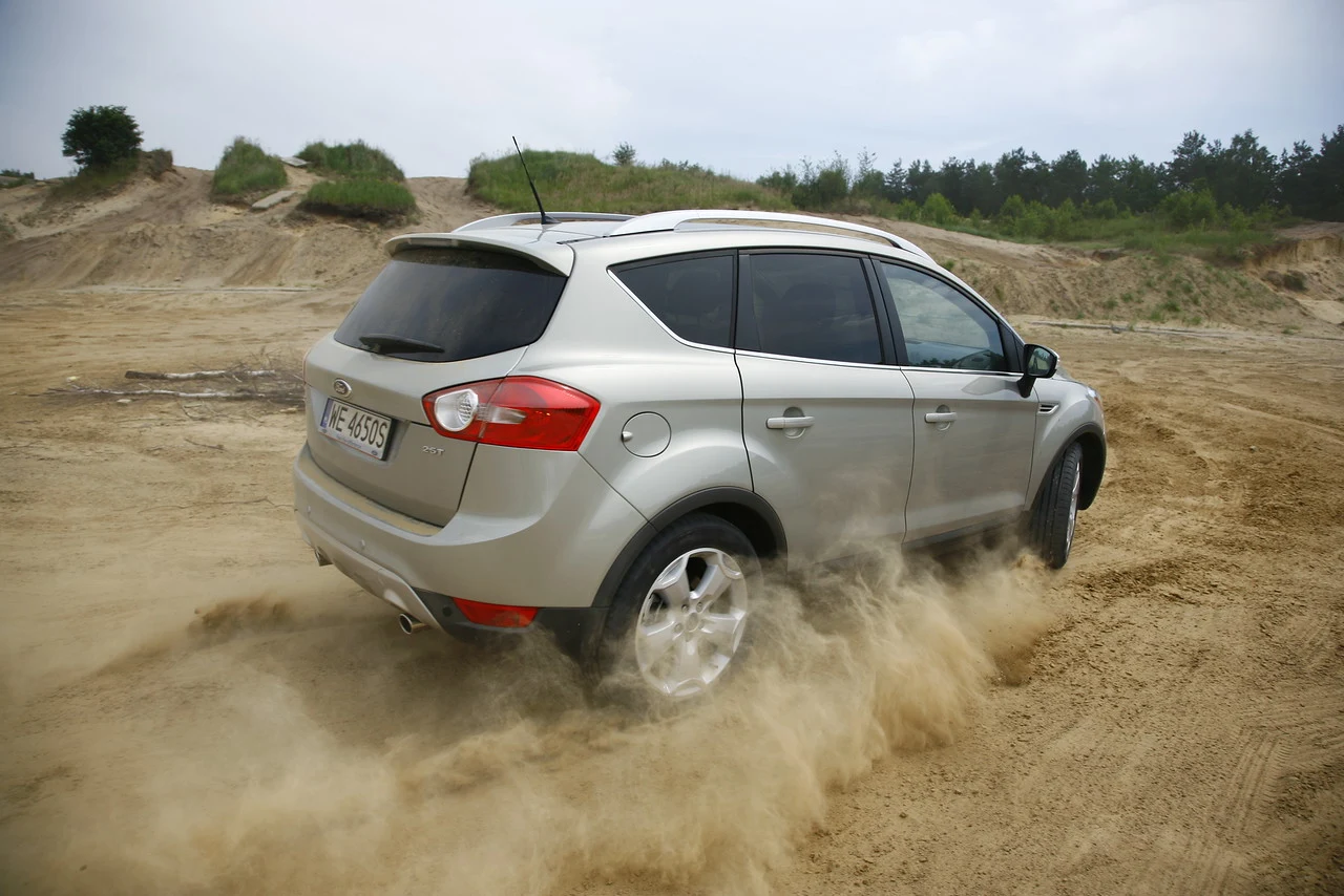 Ford Kuga I (2008-2012) Ford Kuga I (2008-2012)