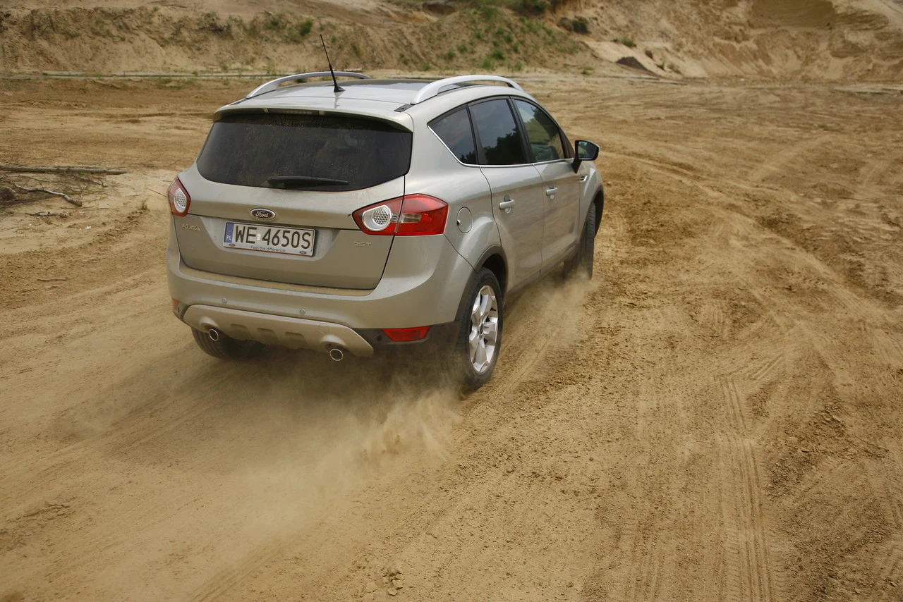 Ford Kuga I (2008-2012) Ford Kuga I (2008-2012)