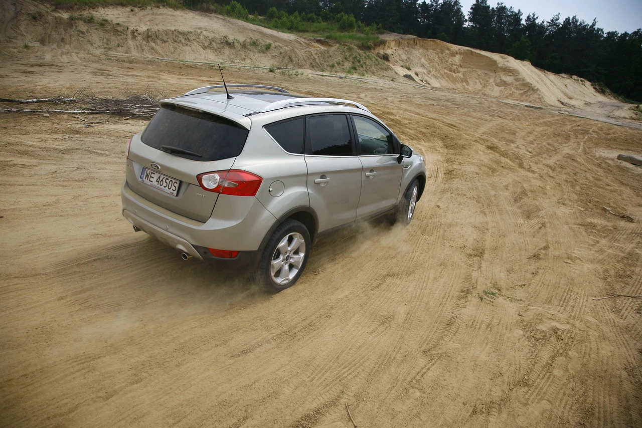 Ford Kuga I (2008-2012) Ford Kuga I (2008-2012)