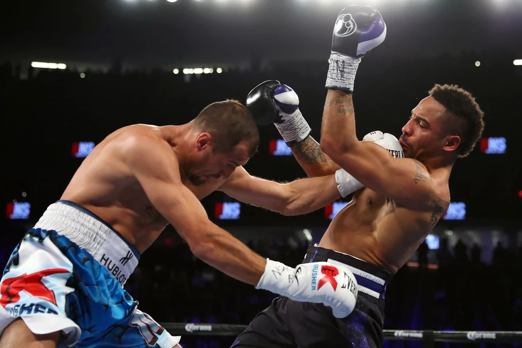 Andre Ward zdobył tytuł mistrza świata WBA, WBO i IBF wagi półciężkiej