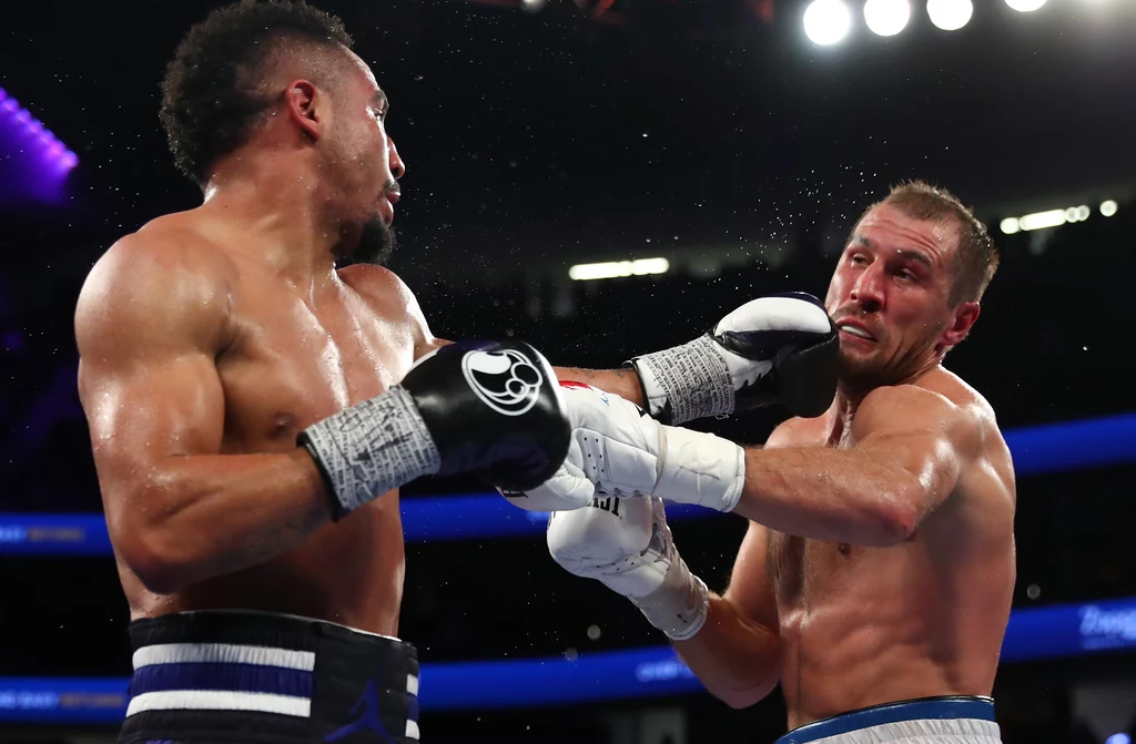Andre Ward zdobył tytuł mistrza świata WBA, WBO i IBF wagi półciężkiej