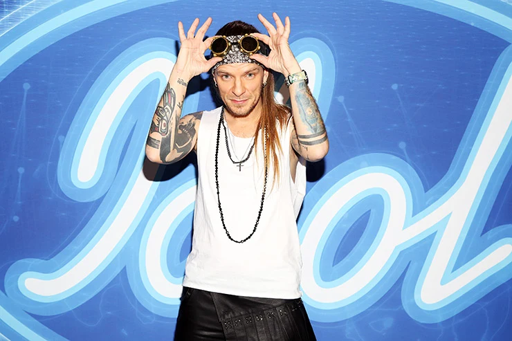 Wojtek Łuszczykiewicz - wokalista grupy Video.