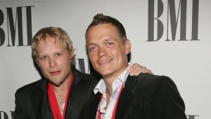 Matt Roberts (po lewej) zmarł 20 sierpnia