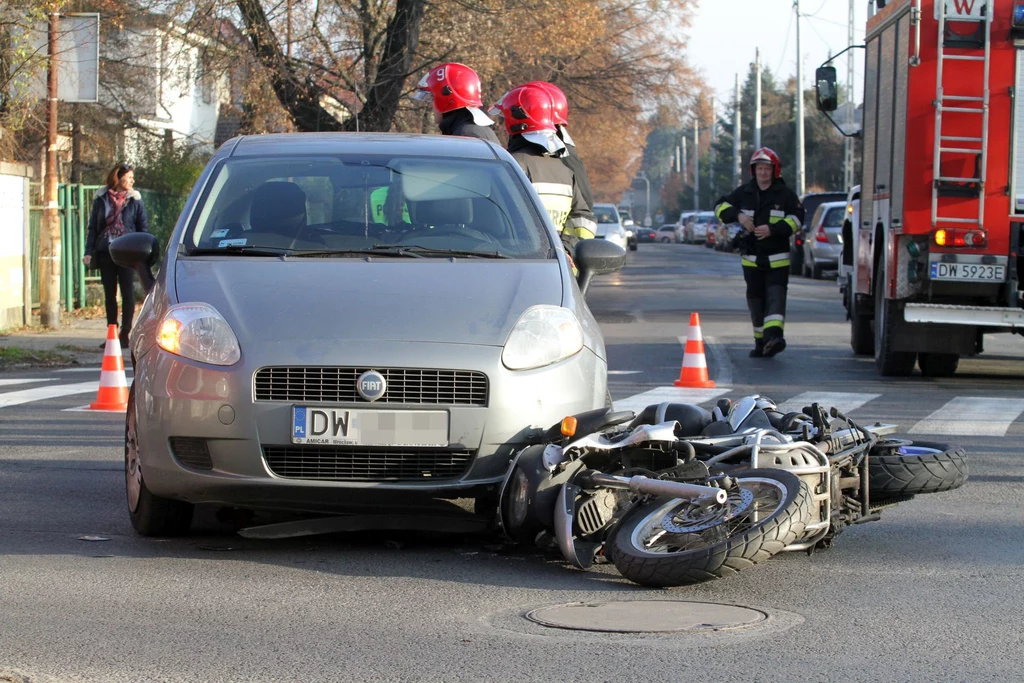 Rosną odszkodowanie nie tylko za zniszczone auta, ale przede wszystkim - utracone zdrowie