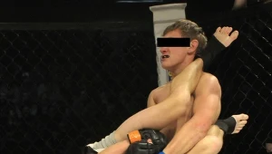 Tymoteusz Ś. (w jasnych spodenkach) dopuścił się bestialskiego czynu