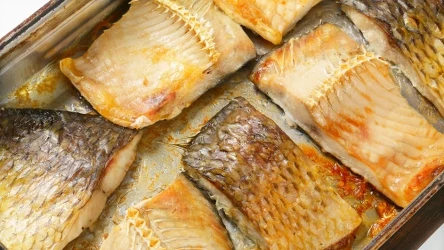 Istnieją sprytne triki na szybkie rozpoznanie świeżego karpia podczas zakupów