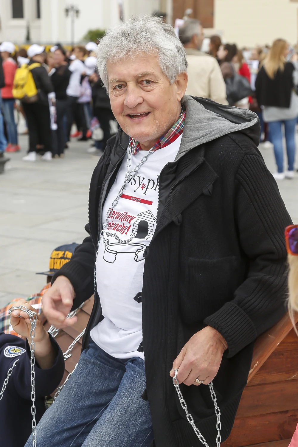 Marek Frąckowiak podczas akcji "Zerwijmy łańcuchy" Marek Frąckowiak podczas akcji "Zerwijmy łańcuchy"